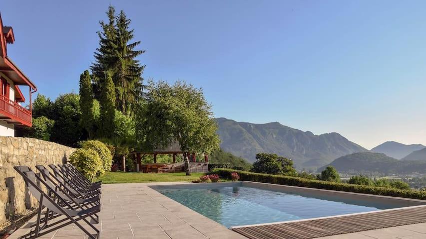 Le Chalet Des Pyrenees St Savin Saint-Savin  Eksteriør billede