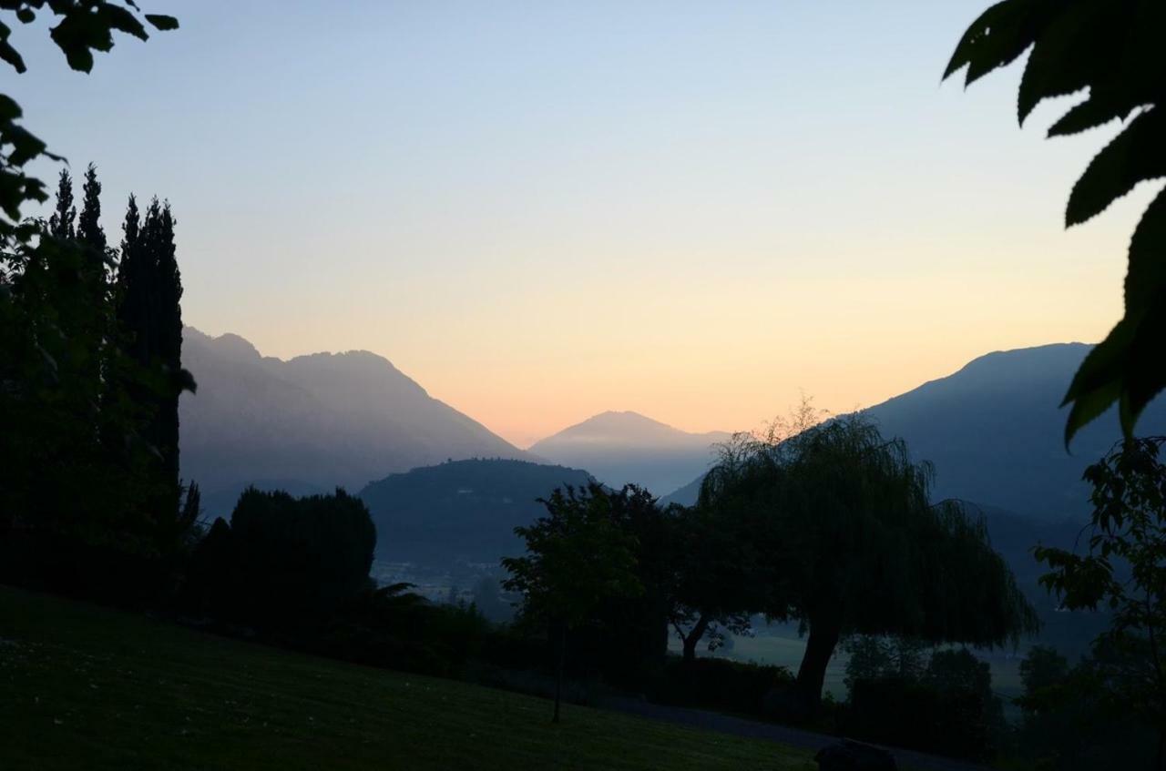 Le Chalet Des Pyrenees St Savin Saint-Savin  Eksteriør billede